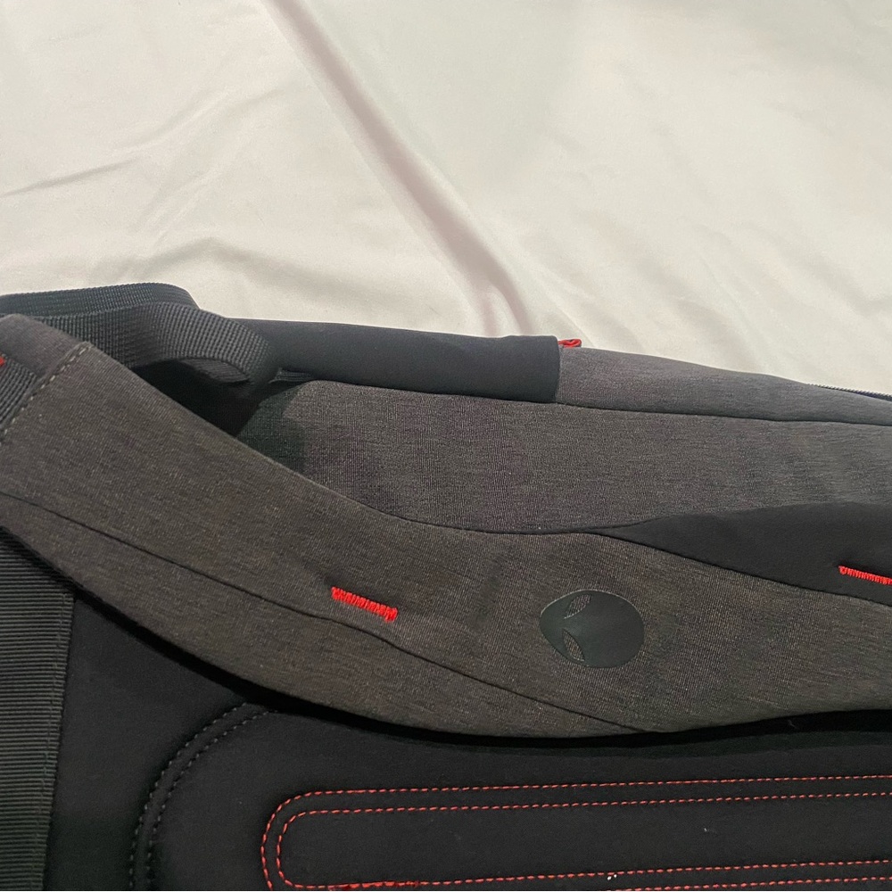 Alienware Backpack - image 4